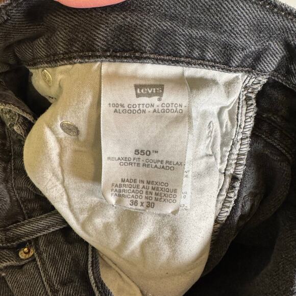 Levi’s 550 black denim jean - Picture 8 of 12